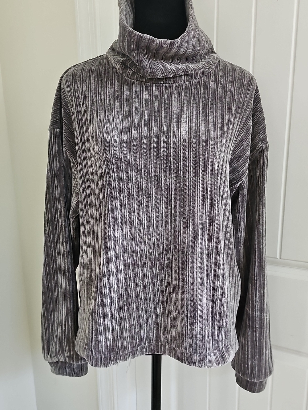 Philosphy Cozy Ribbed Turtleneck Top - Gray, Size Medium